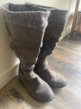 Torrid knee high boots size 10WW
